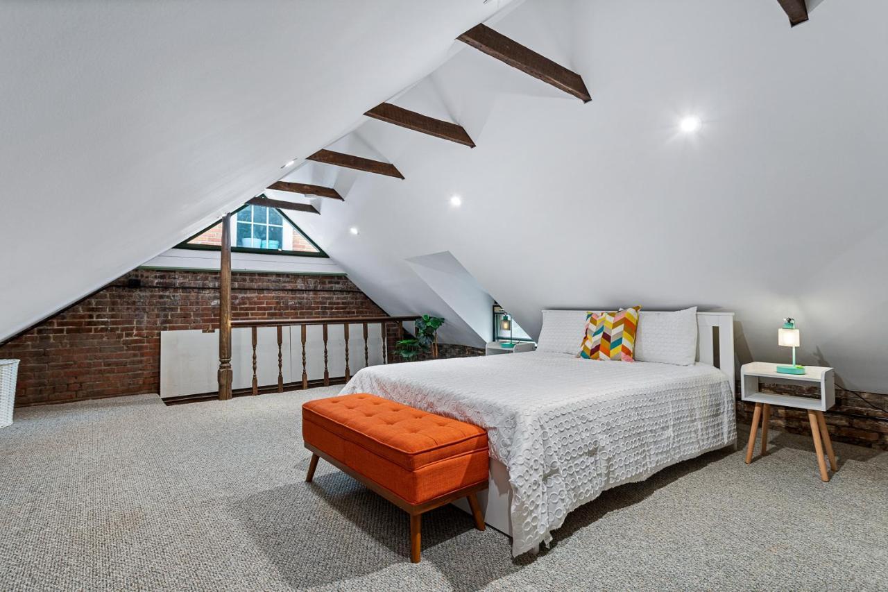Private Loft Carriage House Walk Score 95 อเล็กซานเดรีย ภายนอก รูปภาพ